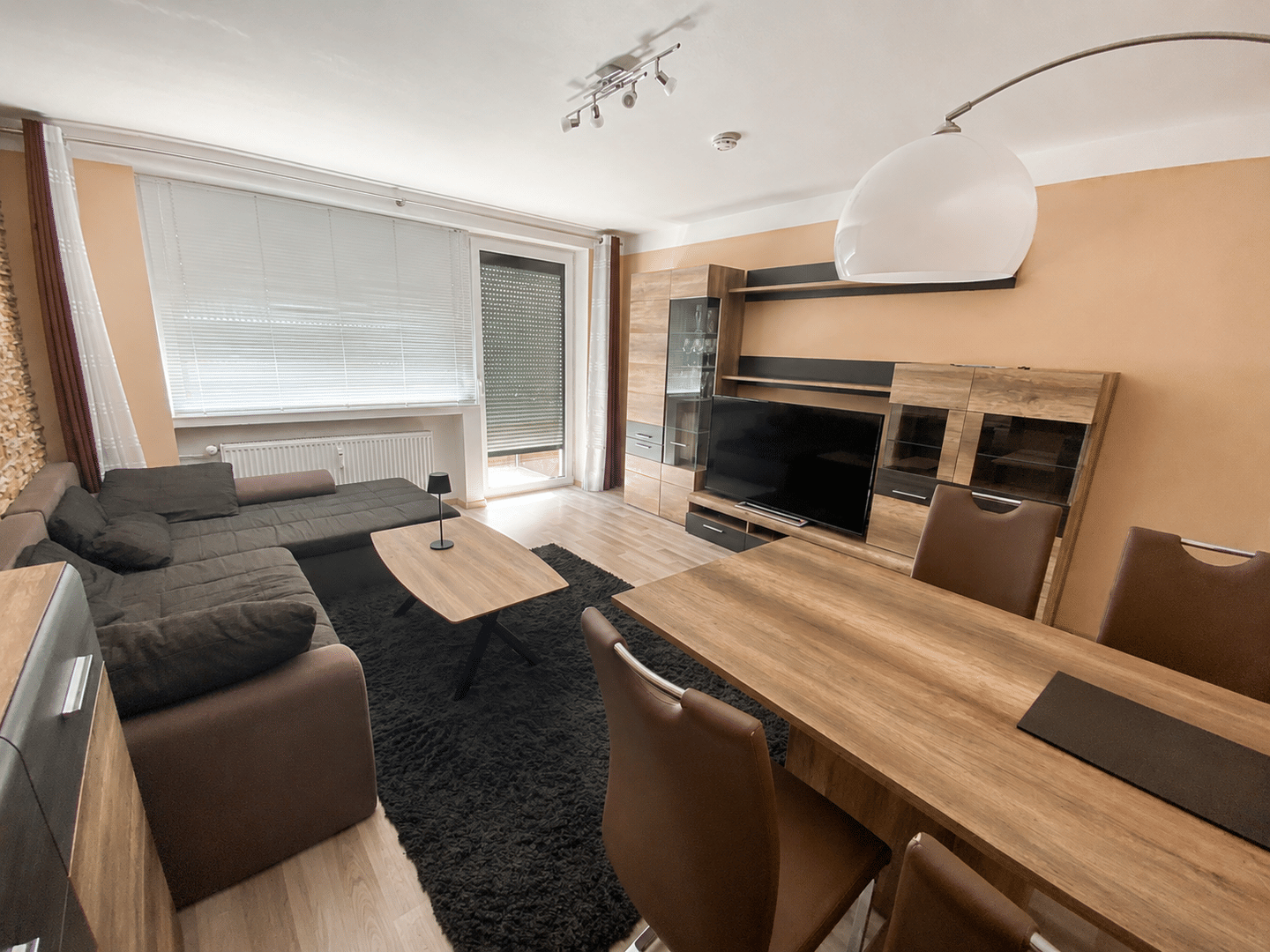 Gepflegte Eigentumswohnung mit Balkon, Garage und Stellplatz, 30419 Hannover