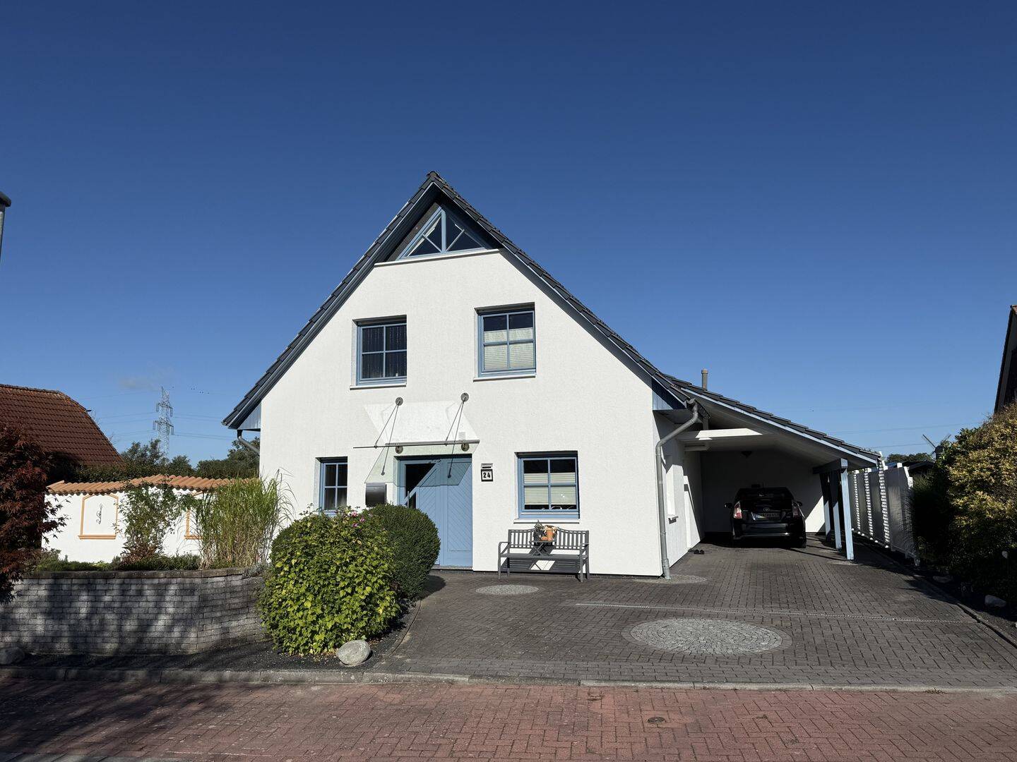Schönes EFH in Sackgassenlage im beliebten Ortsteil Abbehausen, 26954 Nordenham