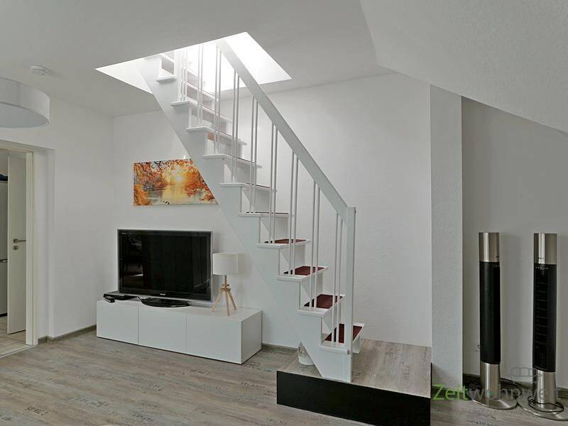 (EF0798_M) Dresden: Gruna, Bezug in neu möblierte 3-Zimmer-Wohnung mit Dachterrasse, Klimaanlage und Service, 1277 Dresden