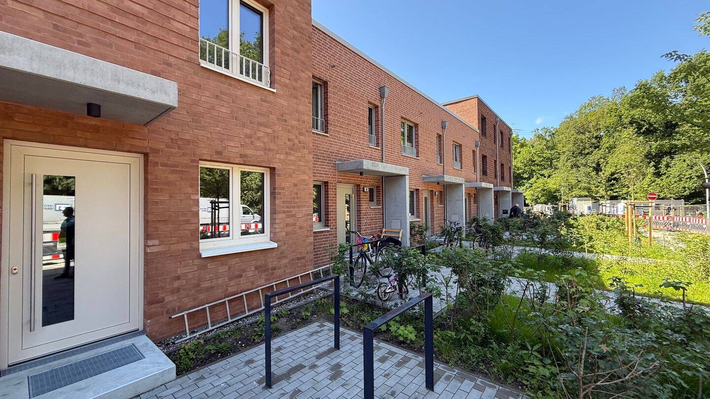 Viel Platz im Reihenhaus- Attraktives Haus zur Miete mit Terrasse und Garten im Hamburger Westen, 22559 Hamburg (Altona Rissen)