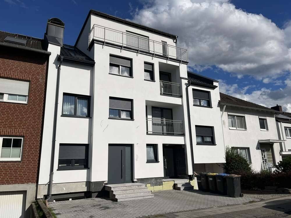 Erstbezug nach Kernsanierung – Lichtdurchflutete 3-Zimmer-Wohnung mit Balkon und Loggia in Köln-Niehl, 50735 Köln (Nippes Niehl Riehl Weidenpesch)