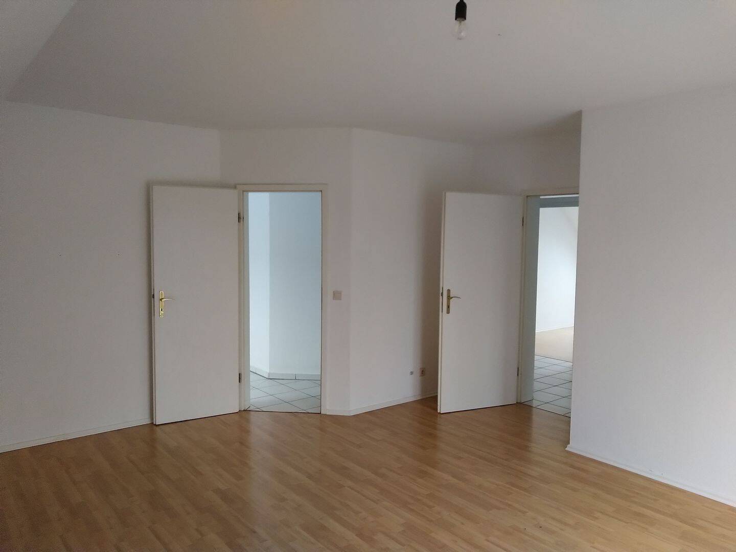 4 Zimmer-Wohnung in Schloß Neuhaus, 33104 Paderborn