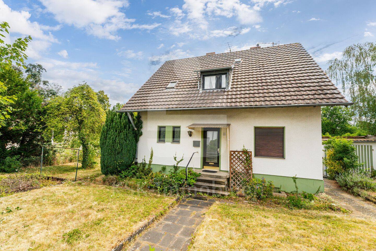 Platz für Neues? oder doch sanieren? Entscheiden Sie selbst., 53359 Rheinbach