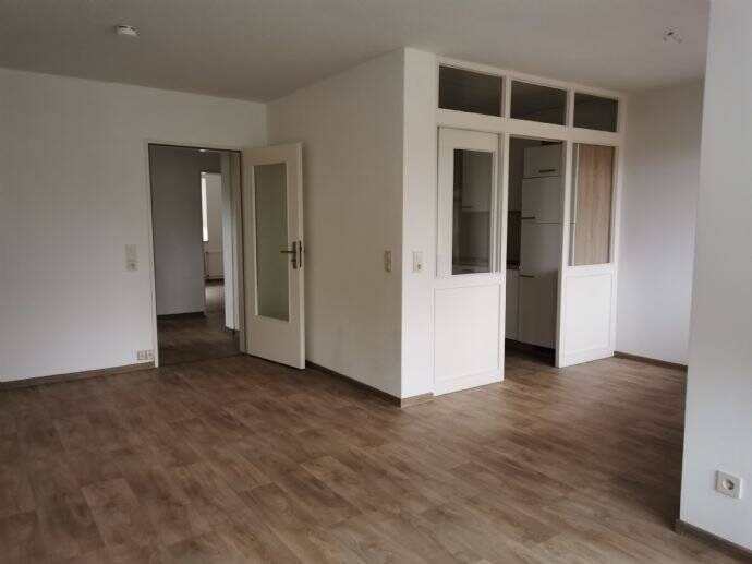 Helle 3 Zimmer Wohnung Zentral gelegen mit Einbauküche., 26123 Oldenburg (Oldb) (Bürgerfelde Donnerschwee Nadorst)
