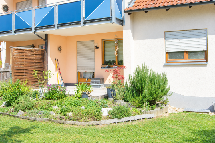 Schöne 4-Zimmer-Erdgeschosswohnung mit Gartenanteil in Hirschaid Bestlage zu verkaufen, 96114 Hirschaid