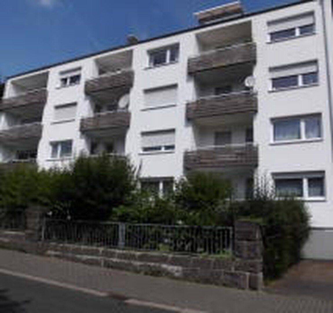 Schöne, renovierte 3 – Zimmerwohnung in ruhigem Haus, nähe Stadtmitte, 35305 Grünberg