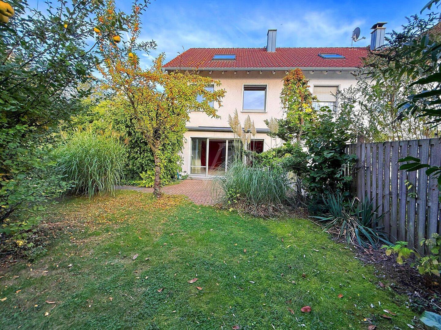 Großzügiges Reihenendhaus in bevorzugter ruhiger Wohnlage, 58099 Hagen (Berchum Boele Garenfeld Hohenlimburg Lennetal)