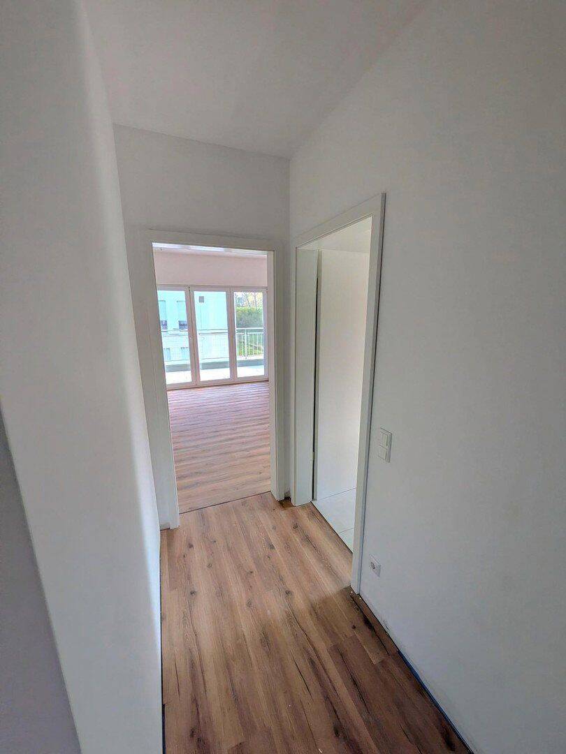 Moderne Wohlfühloase: Helle 3- bis 4-Zimmer-Obergeschosswohnung mit Balkon als Erstbezug, 14469 Potsdam