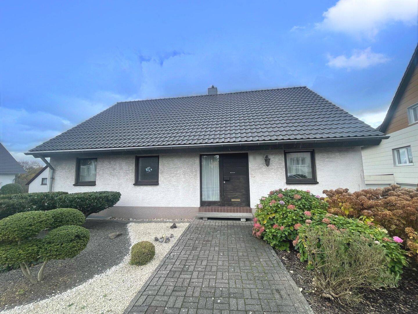 Familienfreundlicher Bungalow in ruhiger Lage von Saarwellingen, 66793 Saarwellingen