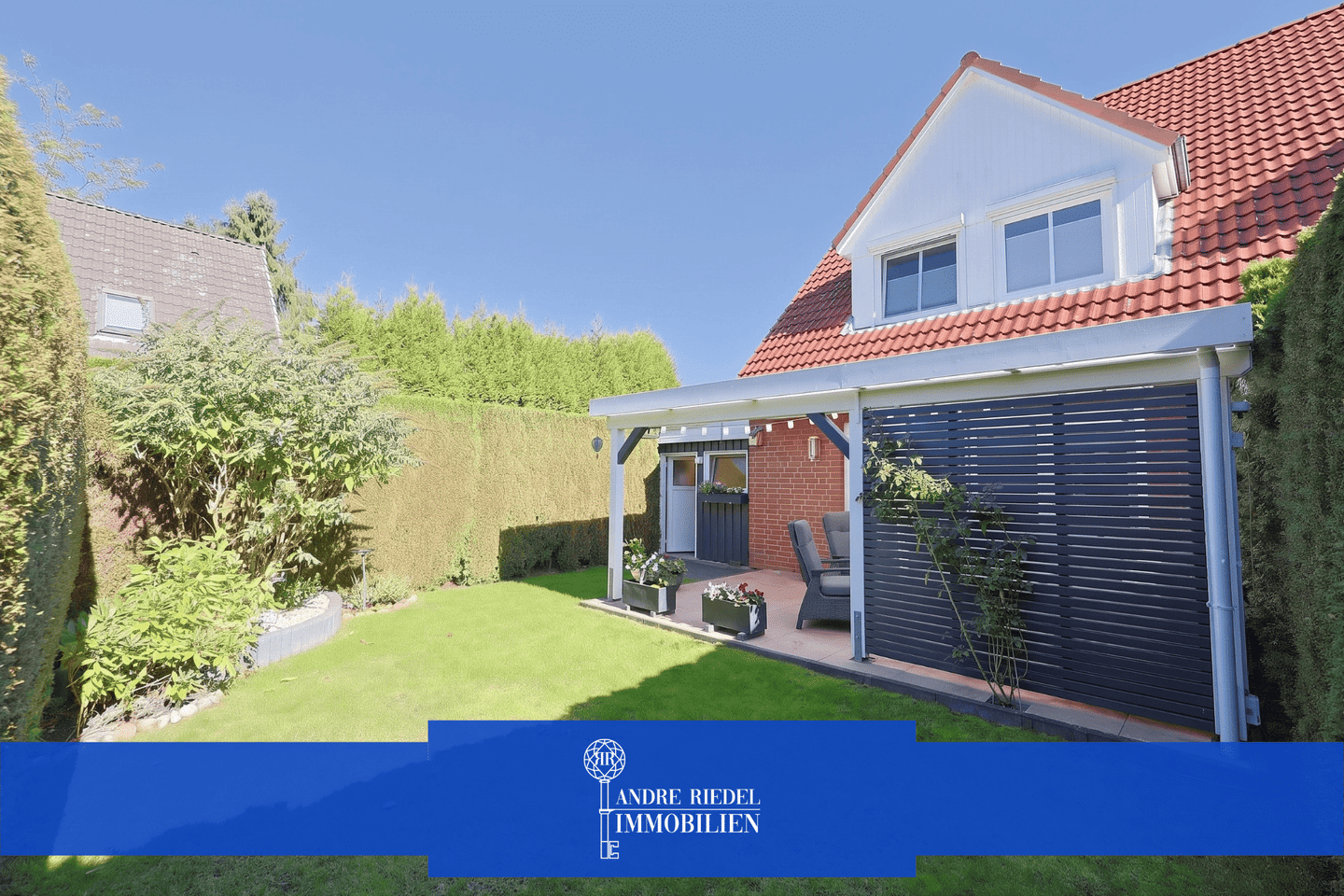 Neues Bad | Neue Heizung | 4 Schlafzimmer | 2 Stellplätze | 2 Terrassen | City-Garten | Dachboden, 22844 Norderstedt