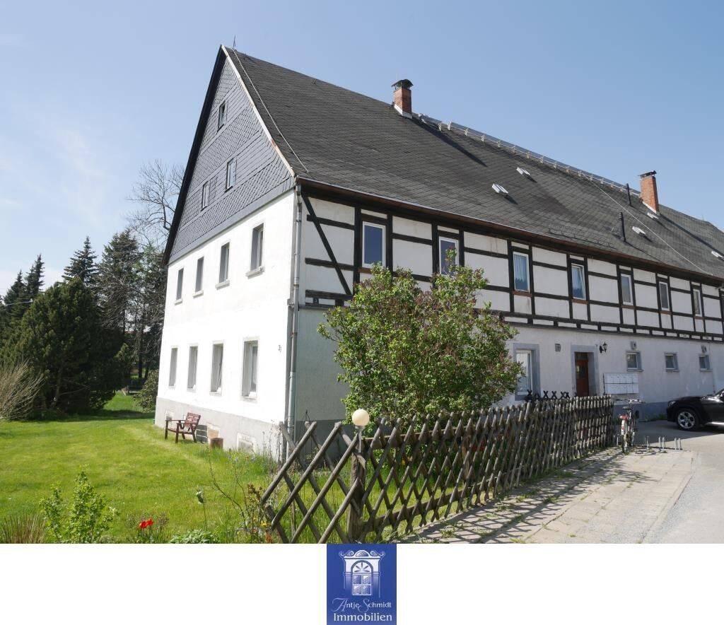Großzügige Wohnung in einem Drei-Seiten-Hof in Arnsdorf!, 1477 Arnsdorf