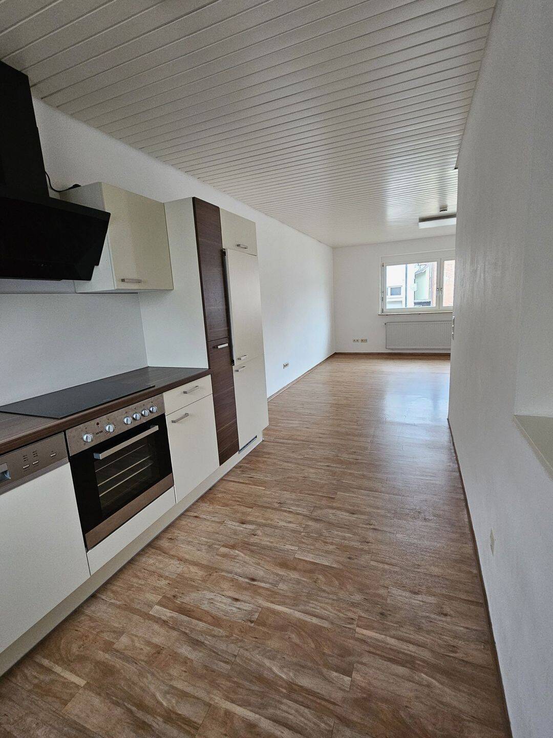 Modernes 36m² 1 Zimmer- Apartment, zentrumsnah, direkte Nähe zur DHBW, mit Einbauküche an Student/in zu vermieten, 89518 Heidenheim an der Brenz