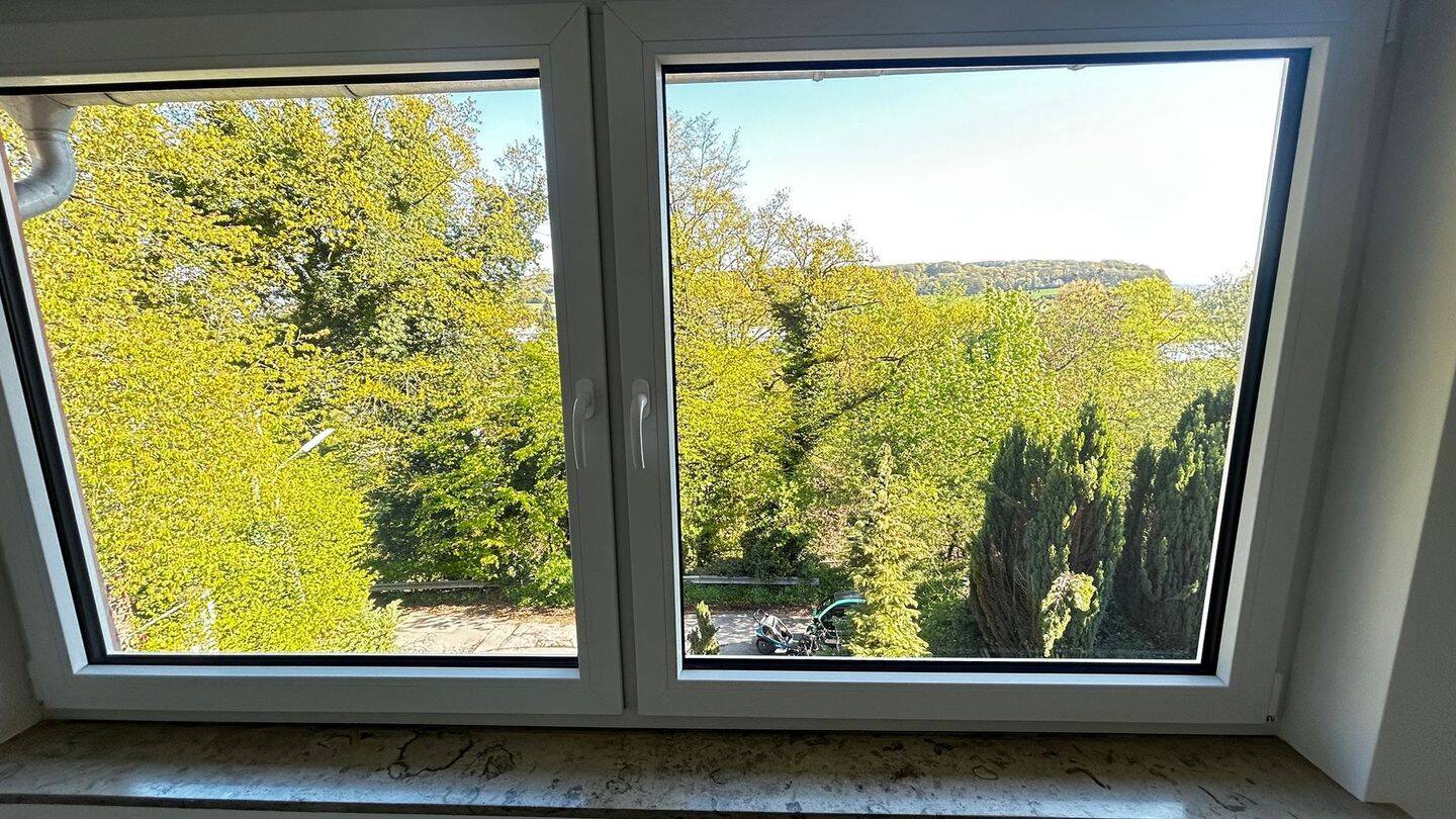 5,30 % Rendite, Für Anleger und Selbstnutzer, direkt am Wald und trotzdem Stadtnah, komplett modernisierte 3 ZKBB in Vlotho., 32602 Vlotho