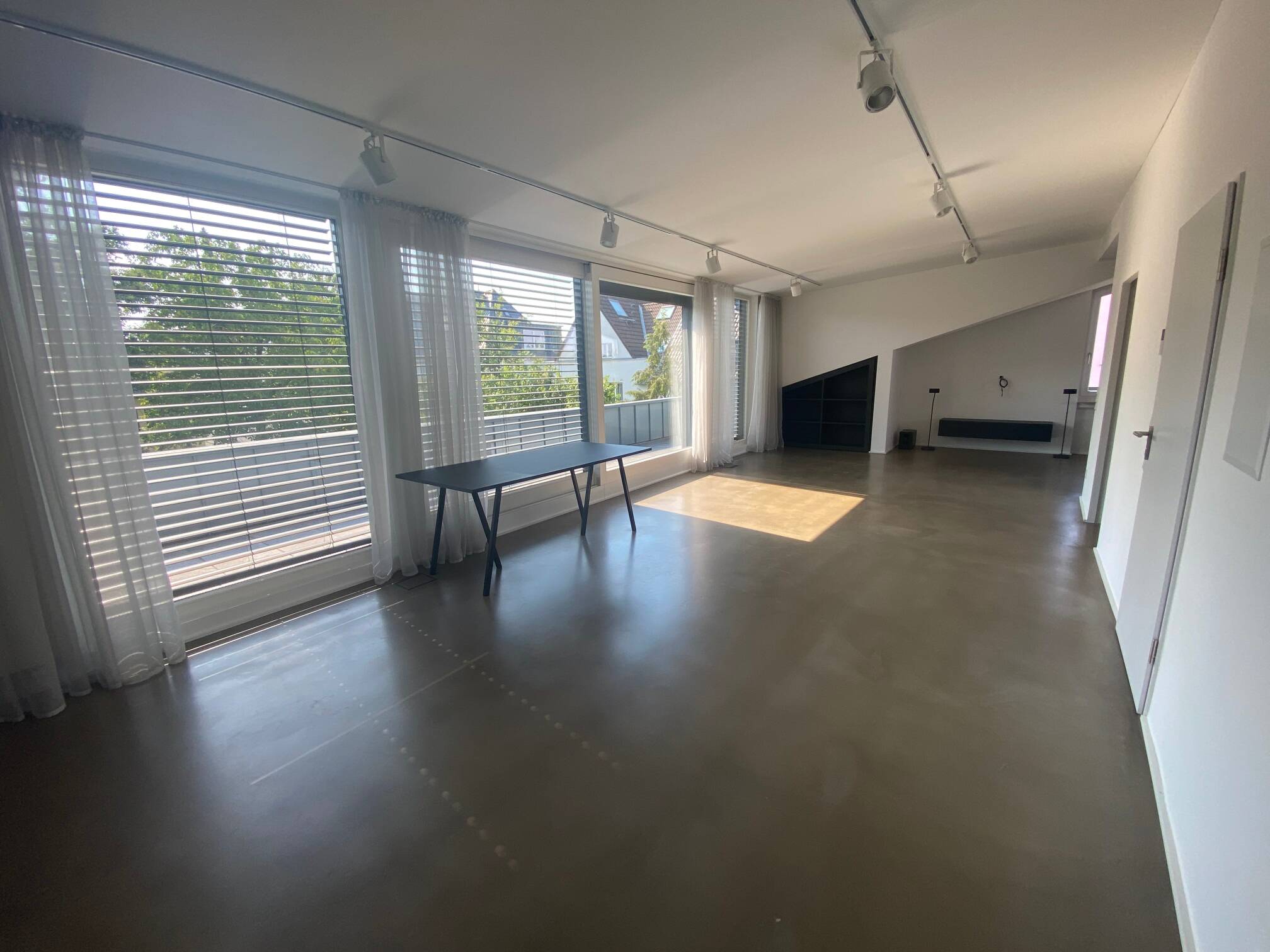 Lichtdurchflutete Dachgeschosswohnung in Aachen-Beverau, 52066 Aachen