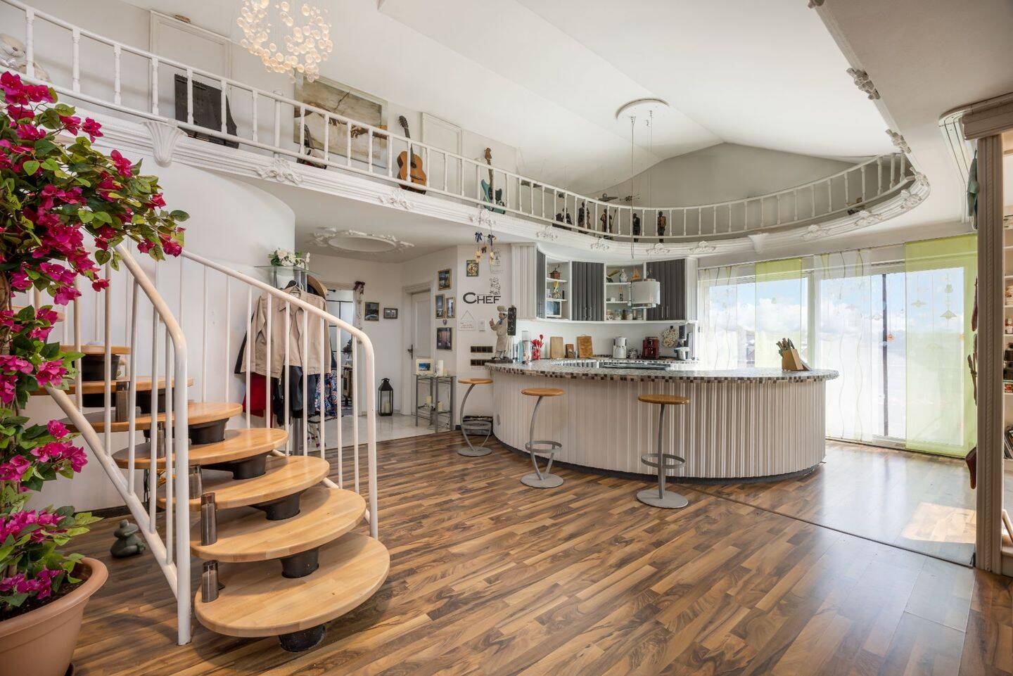 Maisonette-Flair trifft Wellness – Exklusive Dachgeschosswohnung mit Galerie, Sauna und 2 Bädern, 41564 Kaarst