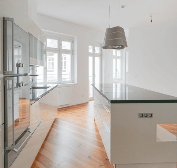 Lichtdurchflutetes Apartment in ehemaliger Klavierfabrik (für 2 Jahre), 10243 Berlin (Friedrichshain-Kreuzberg Friedrichshain)