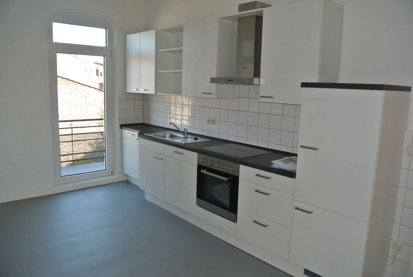 ** Helle 2 Zimmer Wohnung mit Balkon und Einbauküche**, 90461 Nürnberg