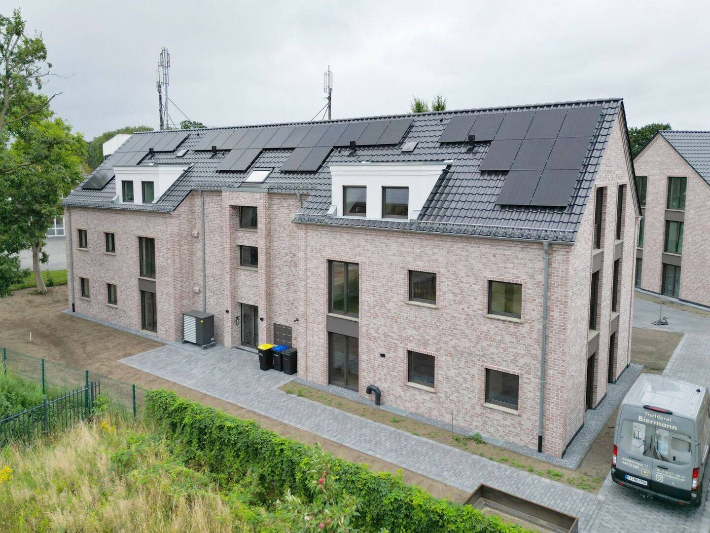 Erstbezug | 3 Zimmer Obergeschoss Mietwohnung rechts | Balkon | Aufzug | Tiefgarage | KfW40 | Rietberg – Varensell | Nähe Gütersloh, 33397 Rietberg