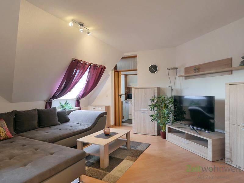 (EF0955_M) Zwickau: St. Egidien, moderne, neu möblierte Wohnung, mit Balkon, WLAN und Klimaanlage, Garage mgl, 9356 St. Egidien (Sankt Egidien)