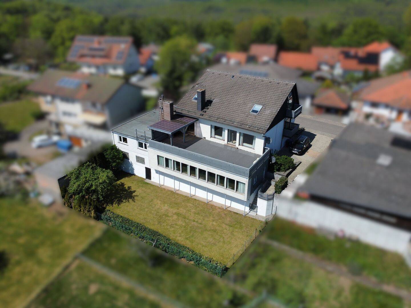 Großzügiges Einfamilienhaus mit Einliegerwohnung und traumhaftem Weitblick!, 67718 Schmalenberg