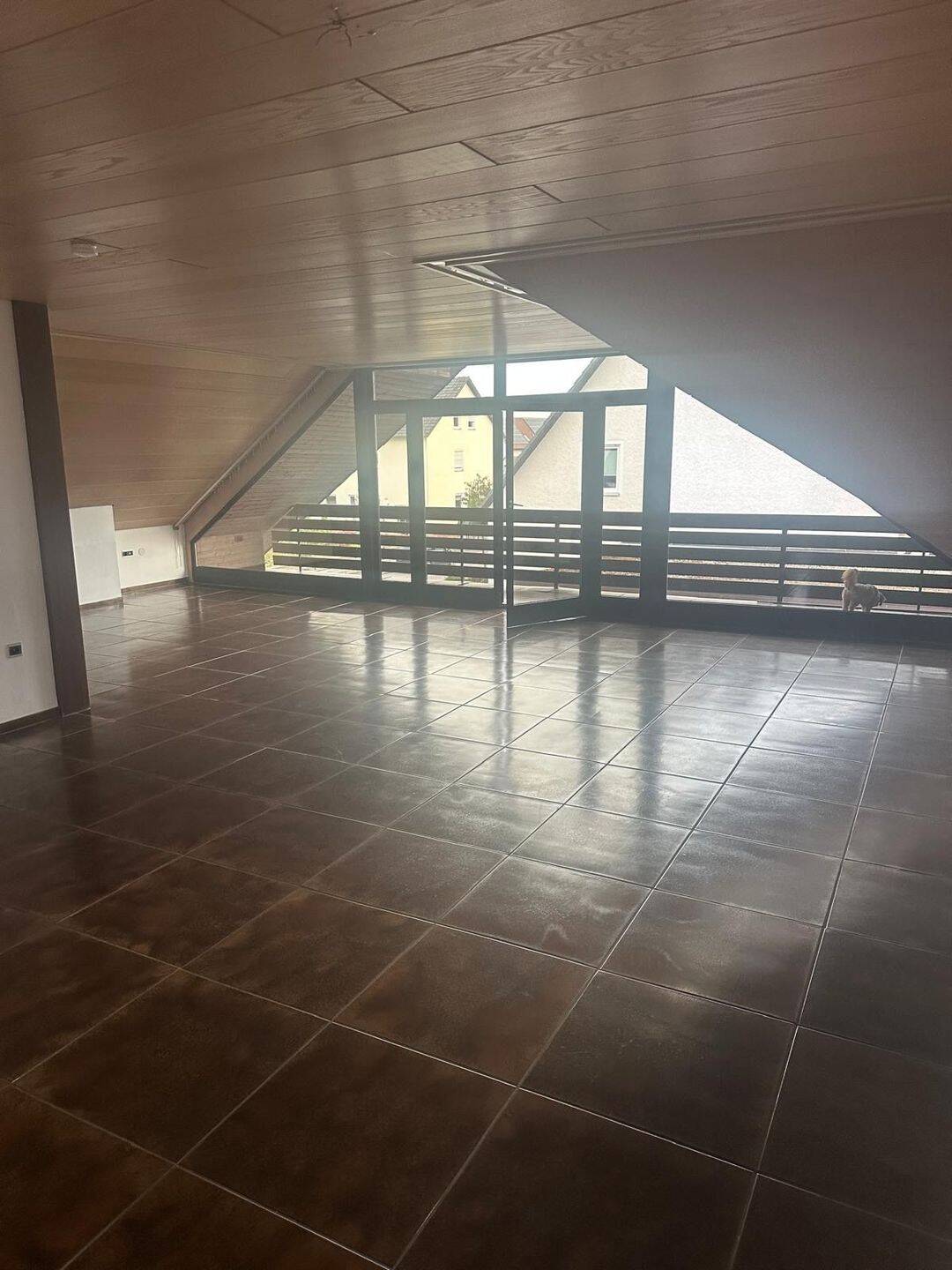 Schöne Wohnung in ruhiger Lage mit guter Verkehrsanbindung, 92284 Poppenricht