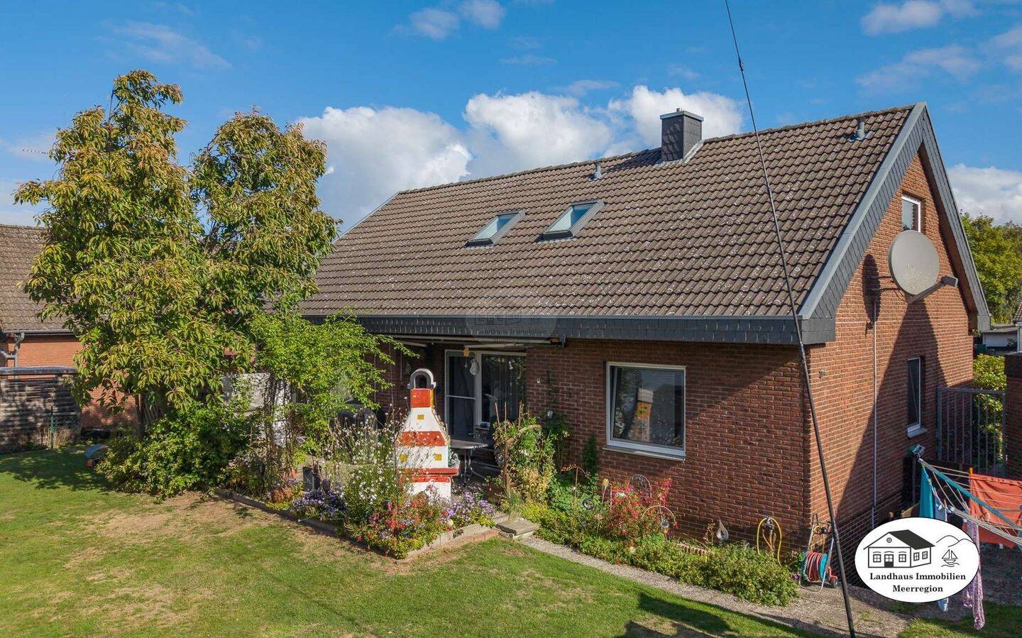Großzügiges EFH + Einliegerwohnung und Vollkeller in ruhiger Wohnlage von Hagenburg., 31558 Hagenburg