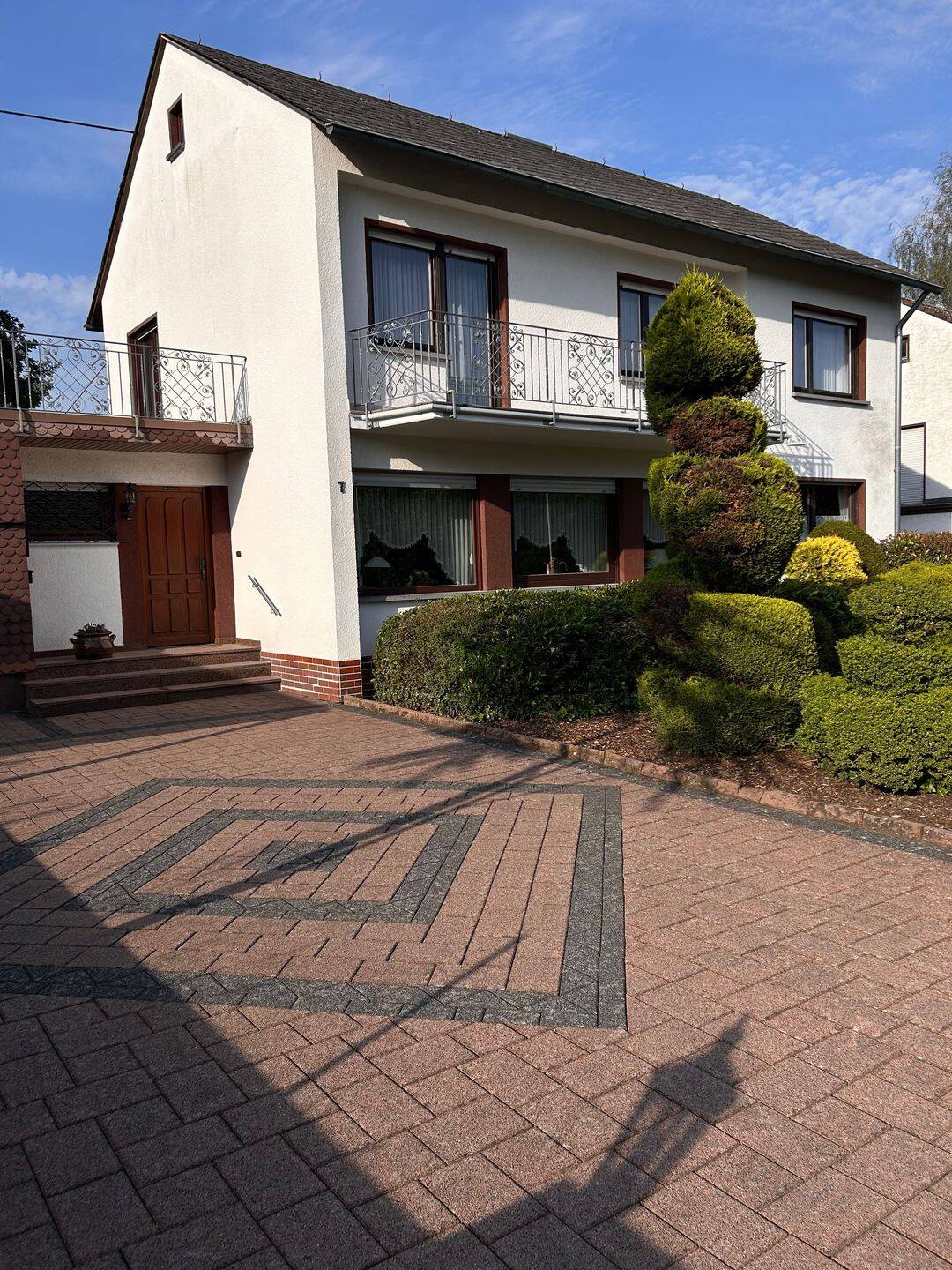 Schönes Einfamilienhaus mit großen Garten in  Koblenz-Rübenach zu verkaufen, 56072 Koblenz (Güls Metternich Rübenach)