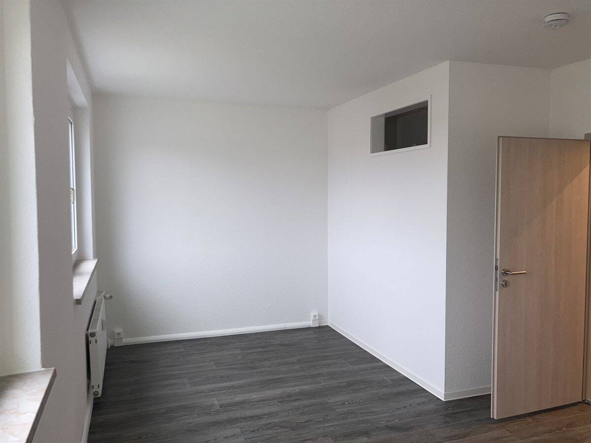***Barrierearme 2-R.-Wohnung mit Fahrstuhl***, 9385 Lugau/Erzgeb.