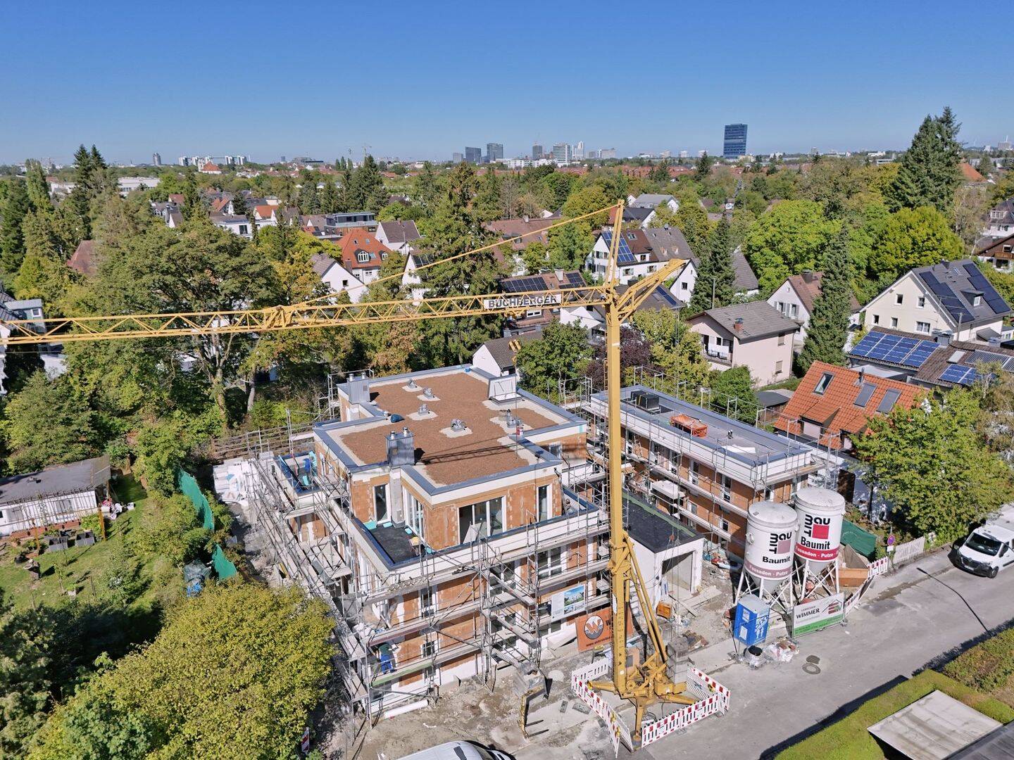 Keine Vorfinanzierung – Fertigstellung noch in 2026!: Exklusives Einfamilienhaus in moderner Architektur in grüner Lage – 81825 München!, 81825 München (Berg am Laim Trudering-Riem)