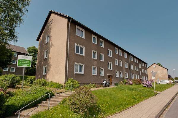 Gebäudemodernisierung läuft: Bezugsfertige 2-Zi.-EG Wohnung, 42549 Velbert