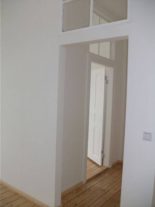 ACHTUNG ! 2,5 Raum WohNunG – MIT BalKoN uNd HoLzDdielung, 9130 Chemnitz (Hilbersdorf Sonnenberg Yorckgebiet Zentrum)