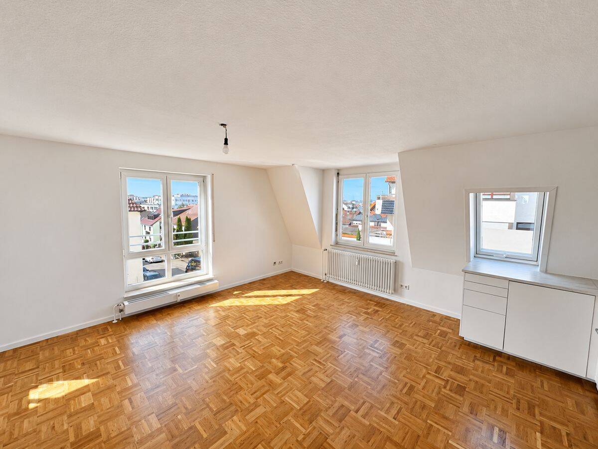 „Dreamteam – Moderne 3-4-Zi.-DG-Maisonette in zentrumsnaher Lage von Böblingen“, 71032 Böblingen