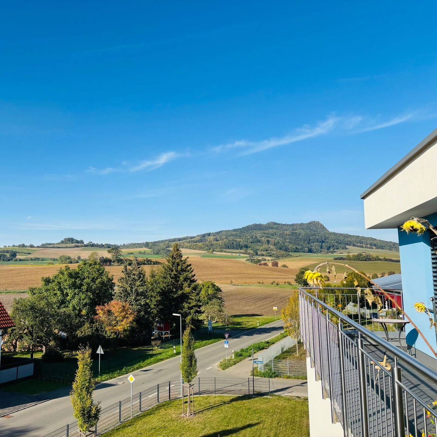 (T)Räume zum Ankommen! 3,5 Zimmer mit Dachterrasse in ruhiger Lage mit Nähe zur Schweiz, 78247 Hilzingen