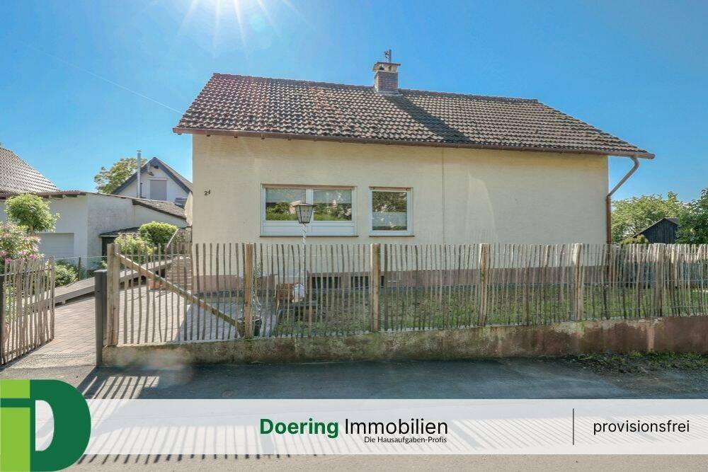 Gepflegtes Haus mit Terrasse, Garage, Carport und Raum für eigene Ideen *Provisionsfrei*, 53639 Königswinter