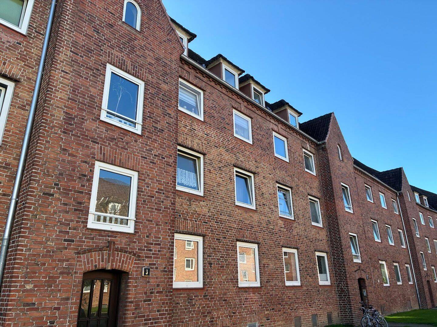 Dachgeschosswohnung in HAW-Nähe! *WG-geeignet*, 24149 Kiel (Neumühlen-Dietrichsdorf)