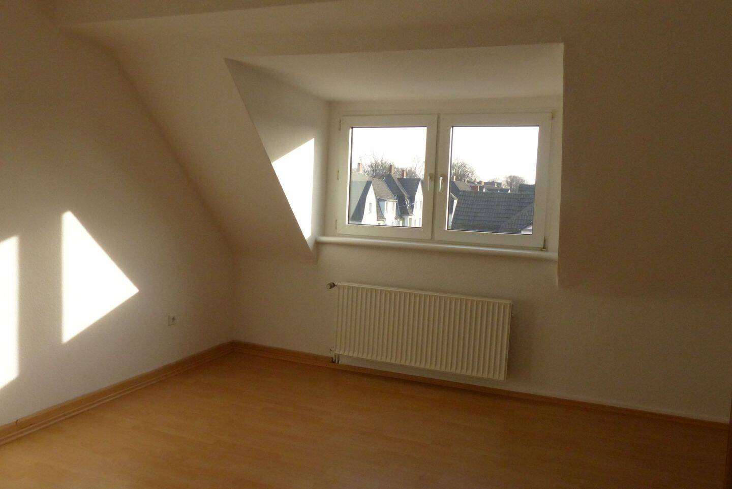 Helle 2-Zimmer-Wohnung für Singles in Herten-Langenbochum, 45701 Herten