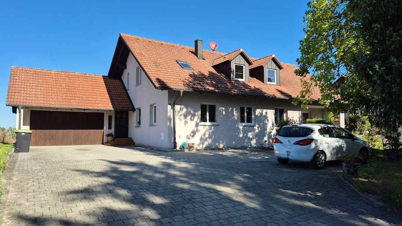 Dachgeschosswohnung in Loipersdorf, 85301 Schweitenkirchen