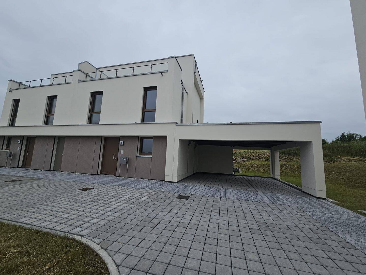 *Erstbezug*ab sofort*Seeblick*Carport*Garten* Terrasse*Fußbodenheizung, 4442 Zwenkau