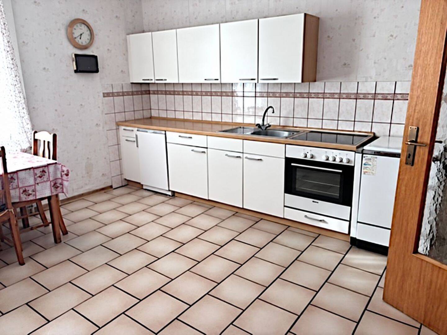 Einfamilienhaus mit großem Grundstück und Scheune in ruhiger Lage, 35799 Merenberg