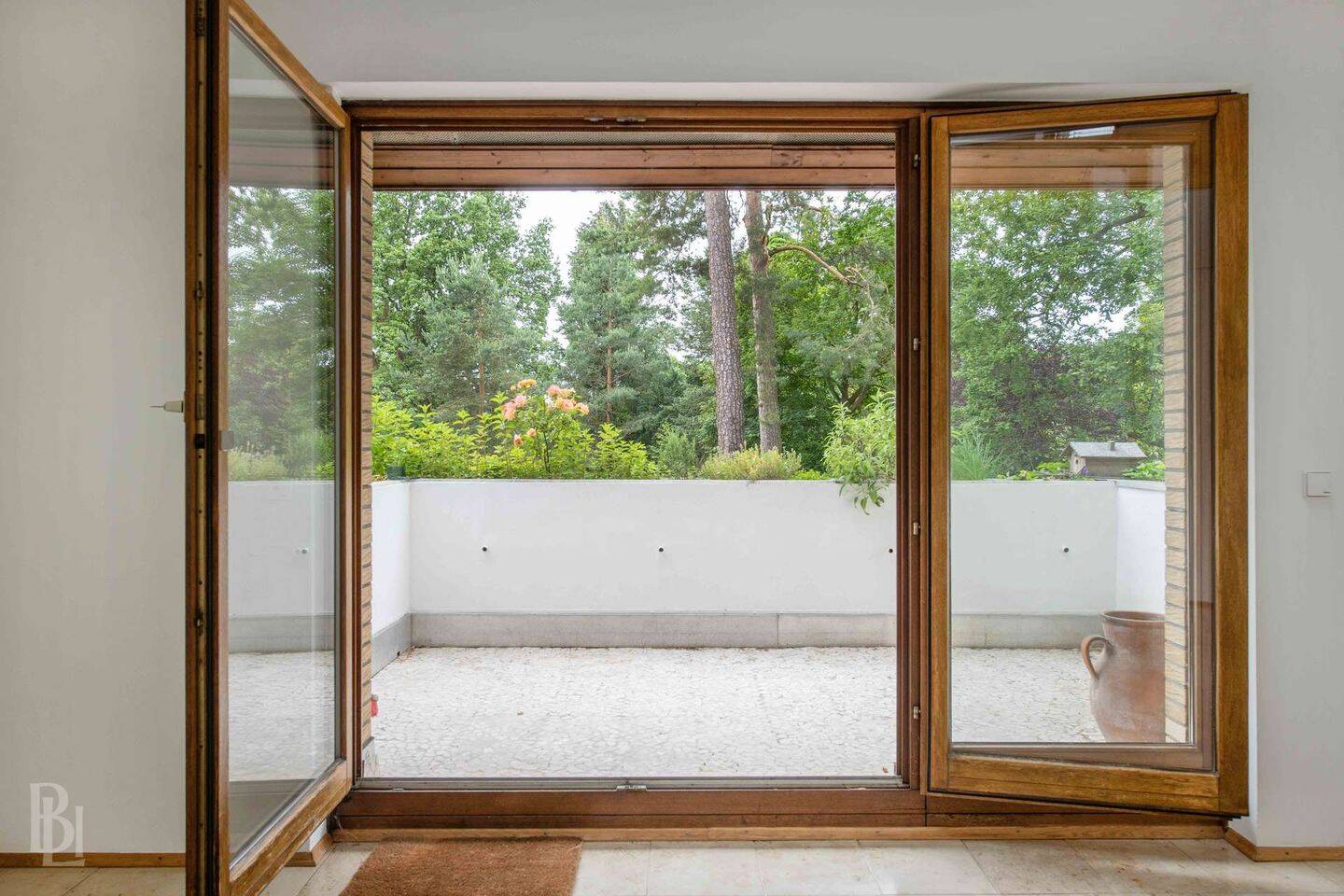 Außergewöhnliche Maisonette mit Galerie, Balkon und parkähnlichem Ausblick, 14055 Berlin (Charlottenburg-Wilmersdorf Charlottenburg Grunewald Westend)