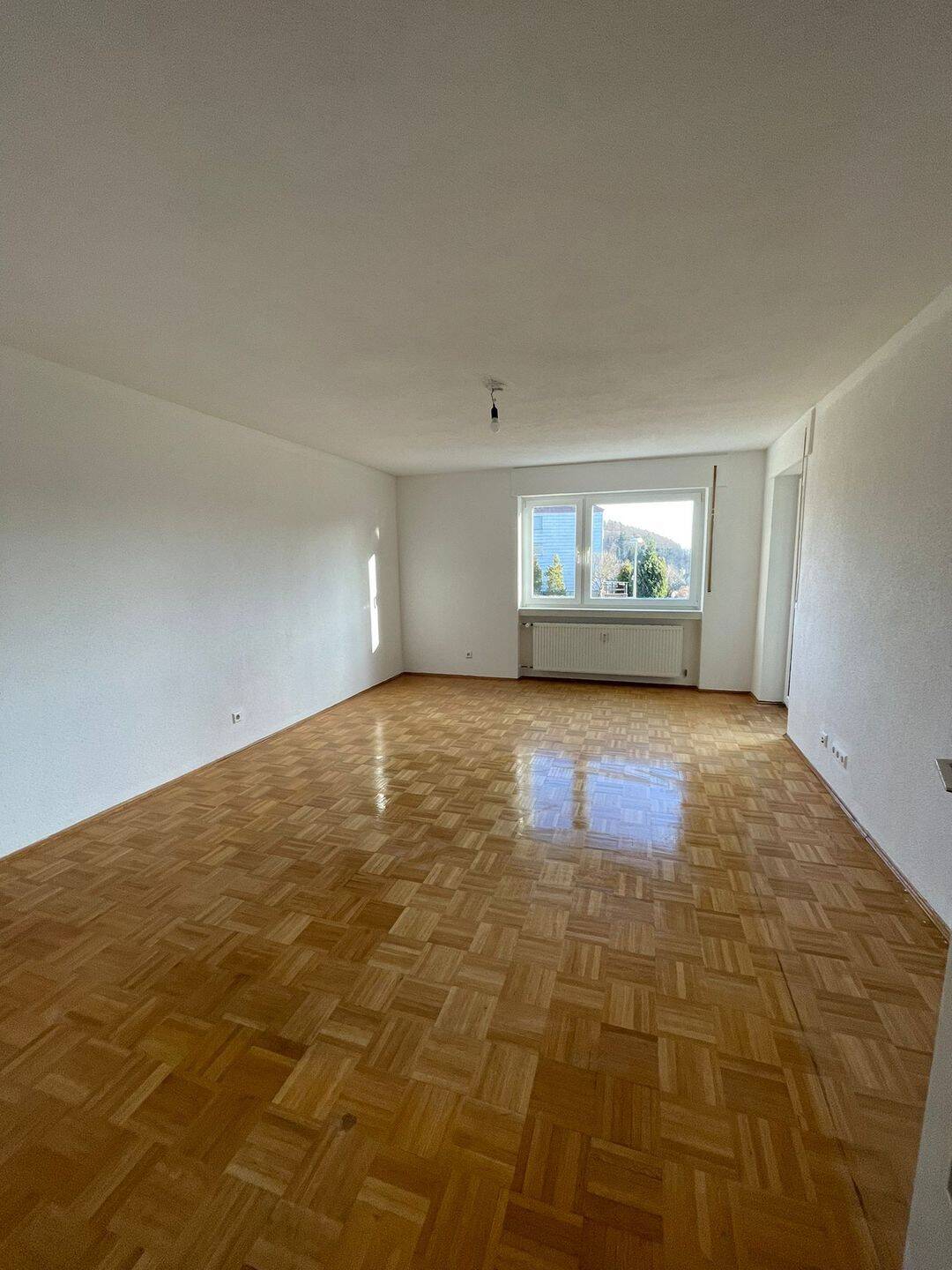 Erdgeschosswohnung in Tailfingen 73m2 mit Balkon und Stellplatz, 72461 Albstadt