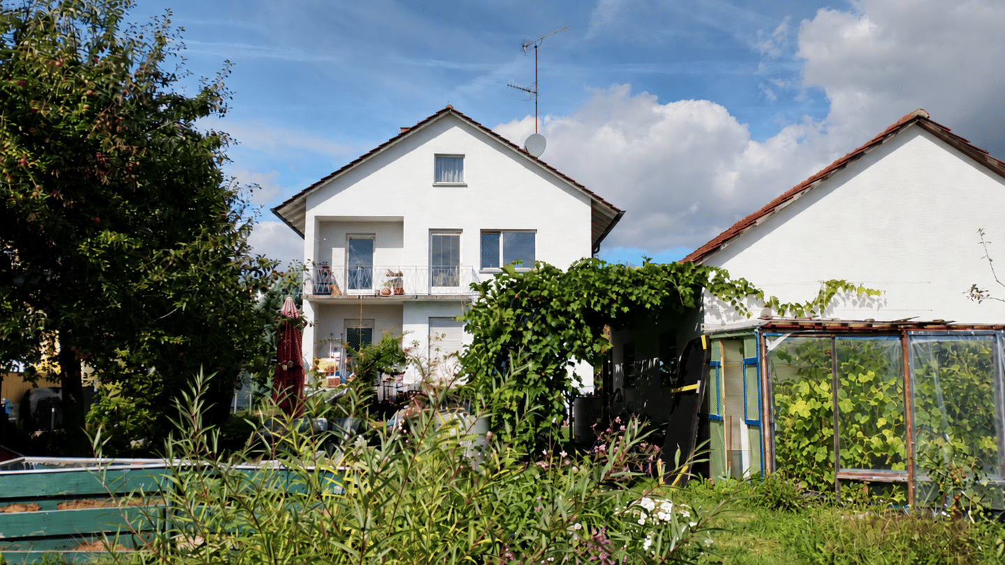 Besonders wohnen in Singen: Garten, Balkon, Büro-/Hobbyraum & Werkstatt Wohnen, arbeiten, gärtnern, gestalten – mit viel Raum für Ideen, 78224 Singen (Hohentwiel)