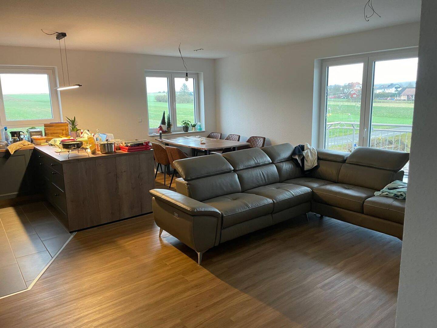 Neuwertige Wohnung aus 2023, 4ZKB, WC, 1.OG, 34379 Calden