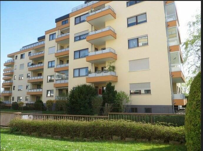 sehr schöne 1,5 Zimmer-Wohnung mit viel Zubehör, 78054 Villingen-Schwenningen