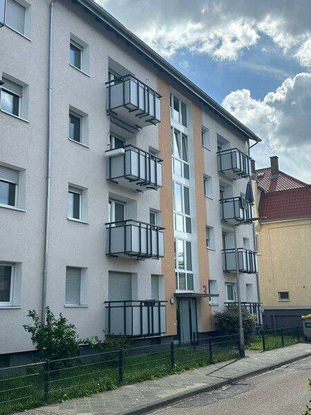 Frisch sanierte 3-Zimmer-Wohnung!, 68305 Mannheim (Gartenstadt Luzenberg Waldhof)