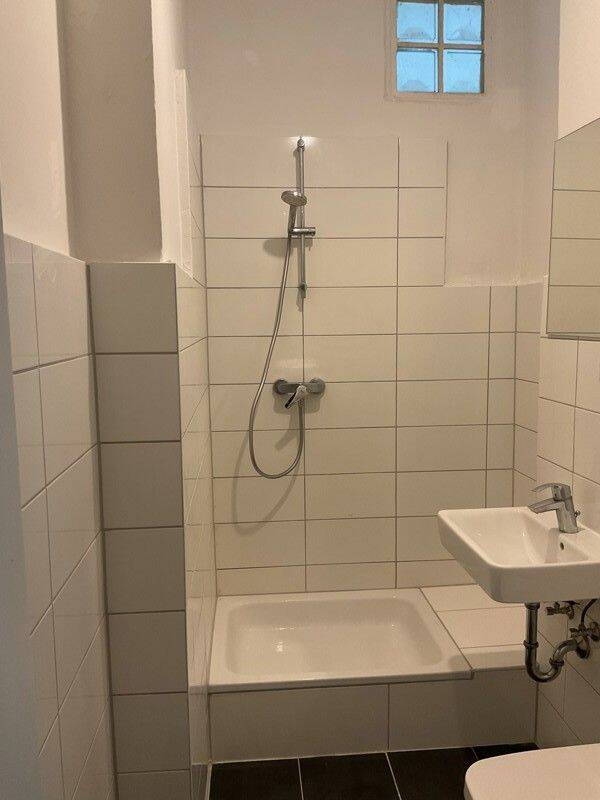 1-Zimmer-Appartment mit individueller, eigener Fußbodengestaltung!, 22049 Hamburg (Wandsbek Dulsberg)