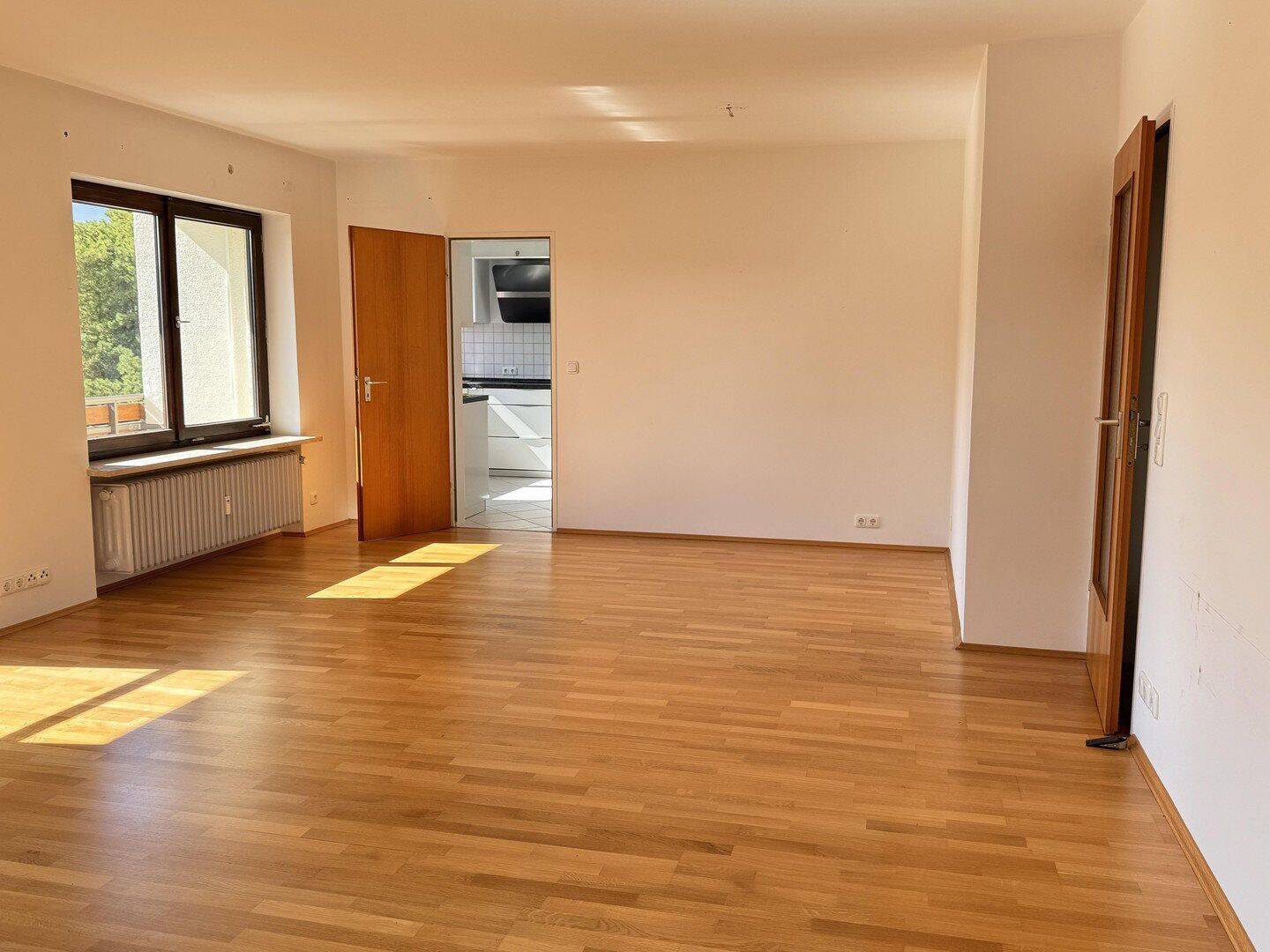 Sonnige 3-Zimmer-Wohlfühlwohnung in Gröbenzell, 82194 Gröbenzell