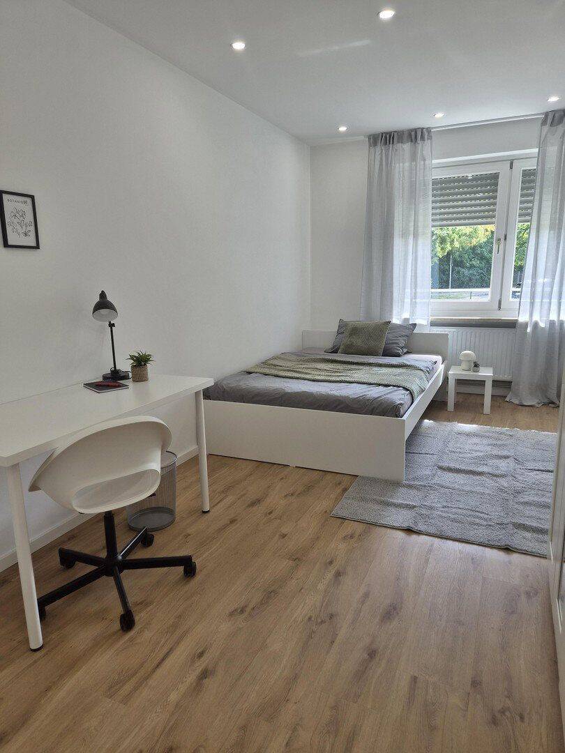Tolles Zimmer in neu gegründeter 4-Zimmer-WG – Erstbezug nach Sanierung!, 81476 München (Thalk. Obersendl.-Forsten-Fürstenr.-Solln)