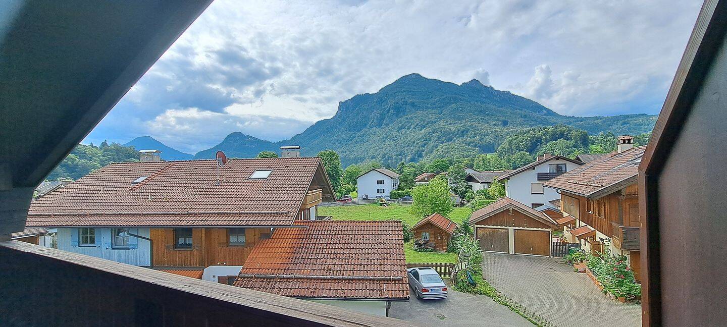 Befristet: 1.5 Zi DG Wohnung mit großem Südbalkon, 83098 Brannenburg