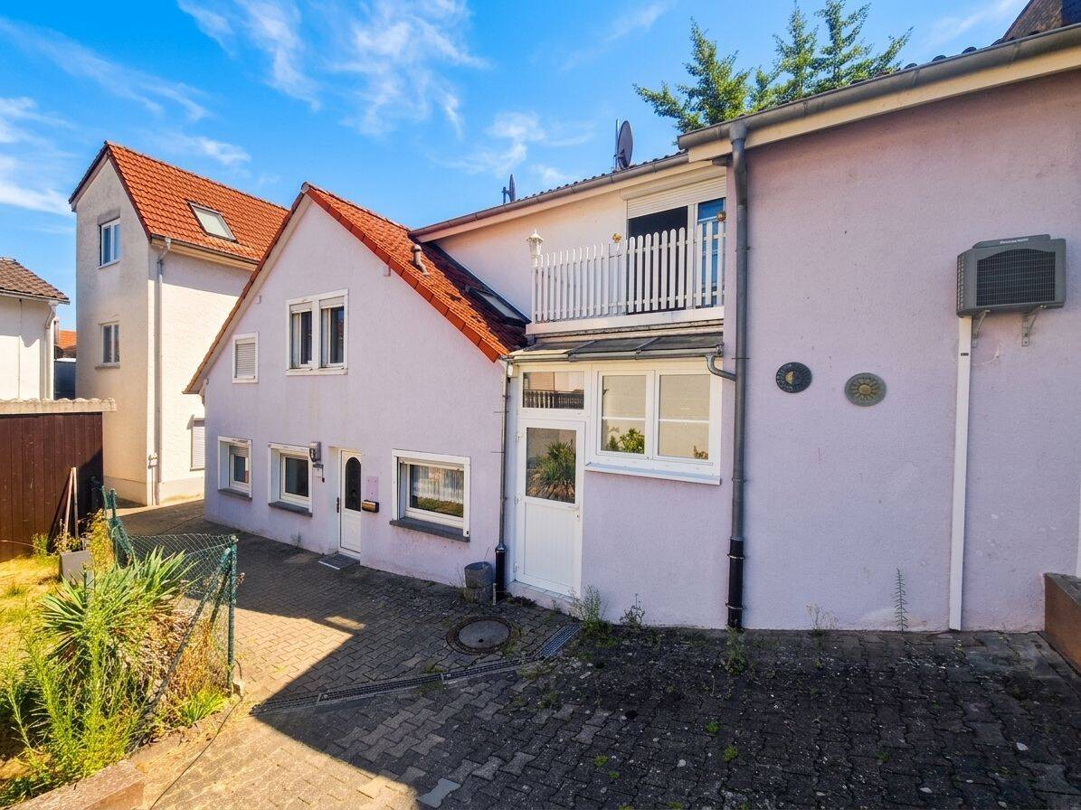 Eigenes Haus statt Eigentumswohnung: 105 m² + 40 m² Gewerbefläche, sofort bezugsfrei, 55459 Aspisheim